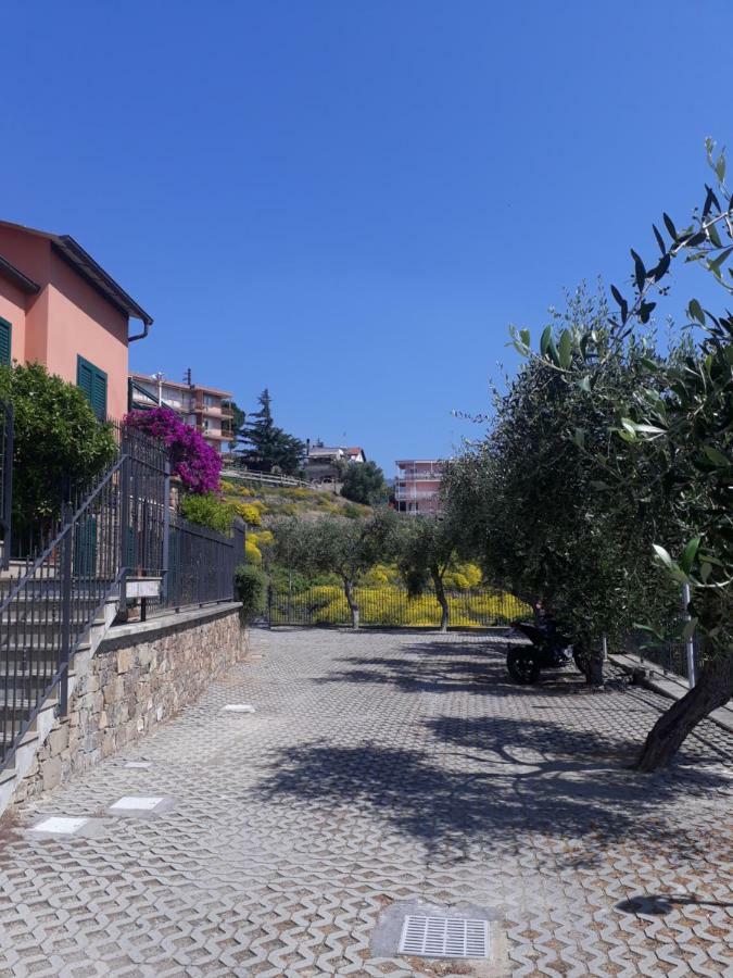 Barbara'S House - Liguria Villa Santo Stefano al Mare Exterior photo